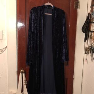 Forever 21 + blue velvet bell sleeve kimono